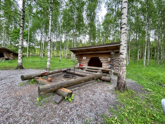 Pääkslahti in Vihti is an undervalued nature trail with a giant's kettle -  Out in the Nature