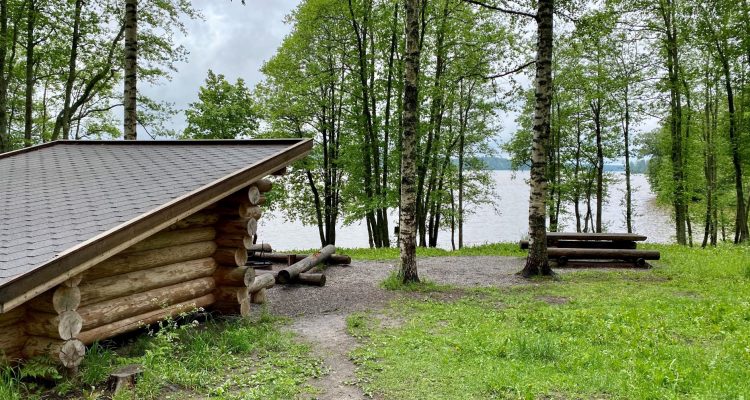 Pääkslahti in Vihti is an undervalued nature trail with a giant's kettle -  Out in the Nature