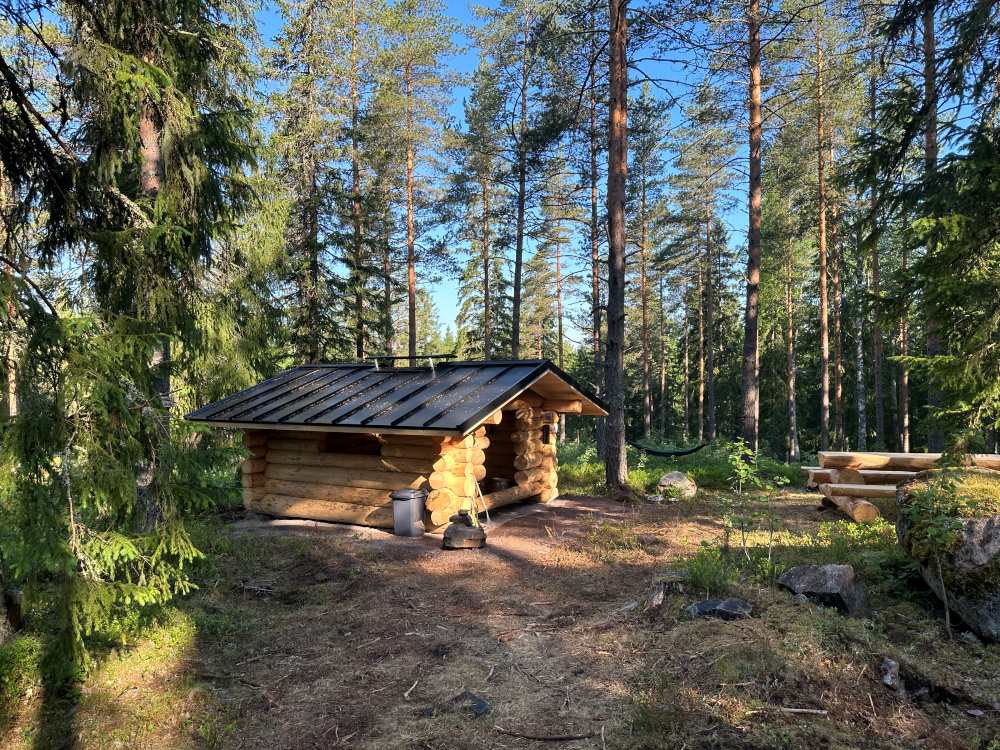 Someron Koirametsä dog forest barbecue hut